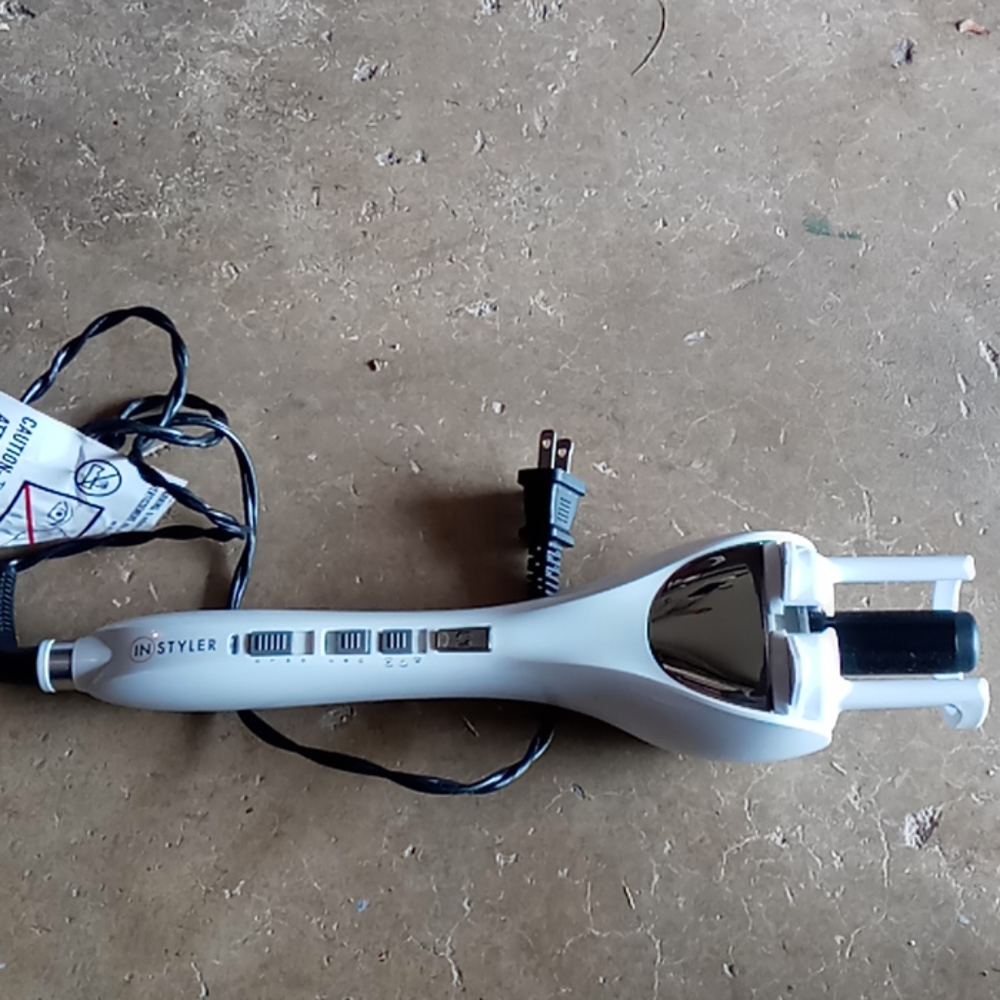 In styler hair curler
